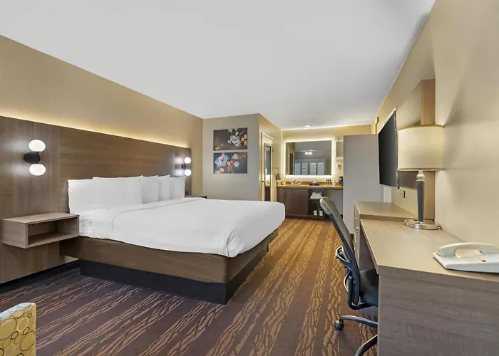 Best Western Plus Stovall's Inn
