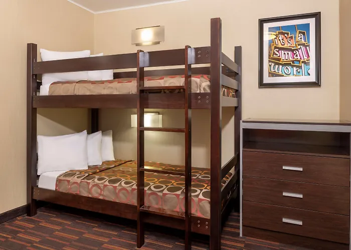 Best Western Plus Raffles Inn & Suites